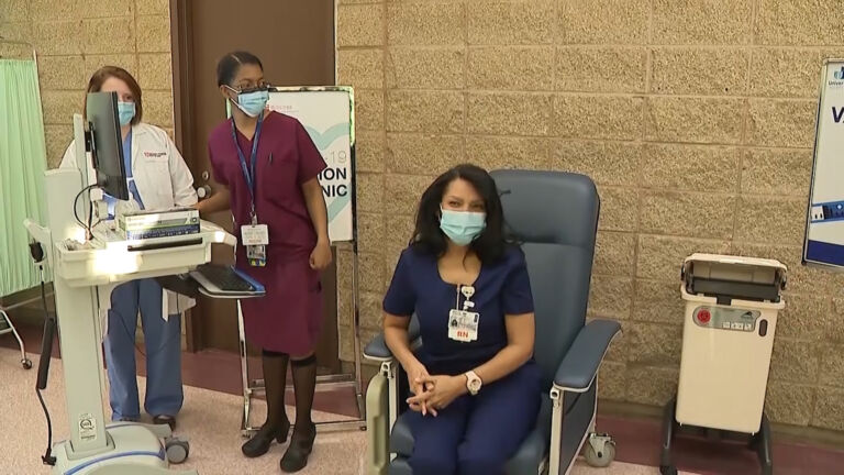 Newark ER nurse gets NJ’s very first COVID-19 vaccination