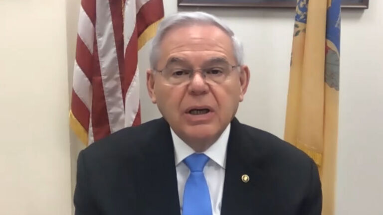 Ambitious immigration bill faces tough road through Congress