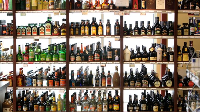 Why lawmakers take another swing at changing NJ’s liquor license laws