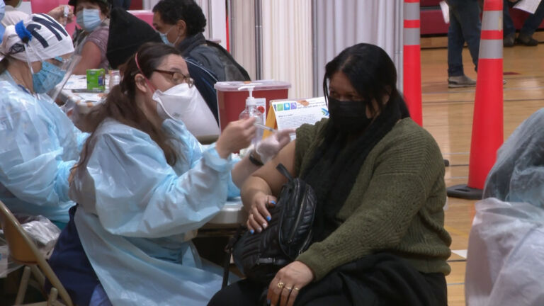 Family doctors want to give COVID-19 vaccinations