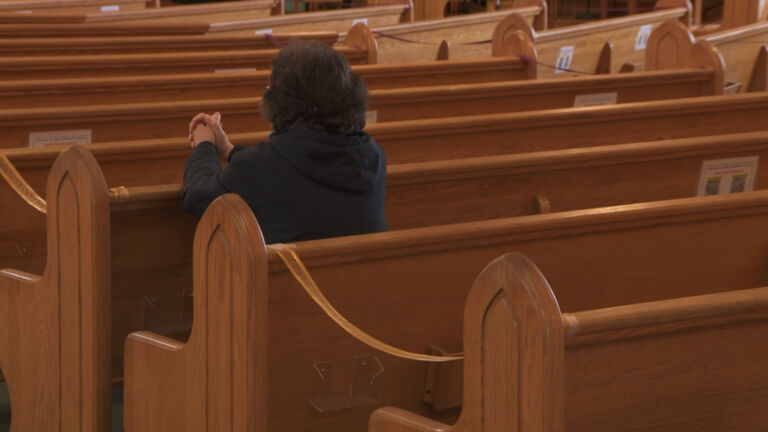 Some NJ churches still plan in-person Easter worship as COVID-19 cases climb