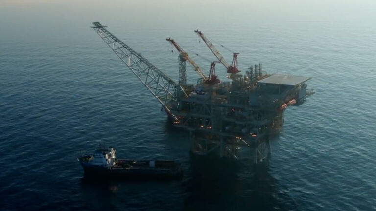 Sen. Bob Menendez introduces bill to ban offshore drilling in Atlantic Ocean