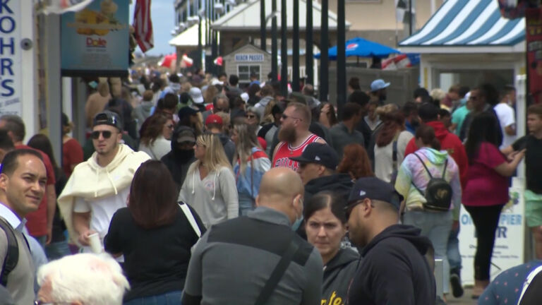 Health experts fear COVID-19 spike from July Fourth gatherings