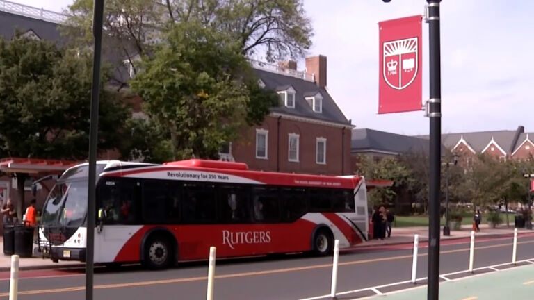 Students sue Rutgers over COVID-19 vaccine mandate