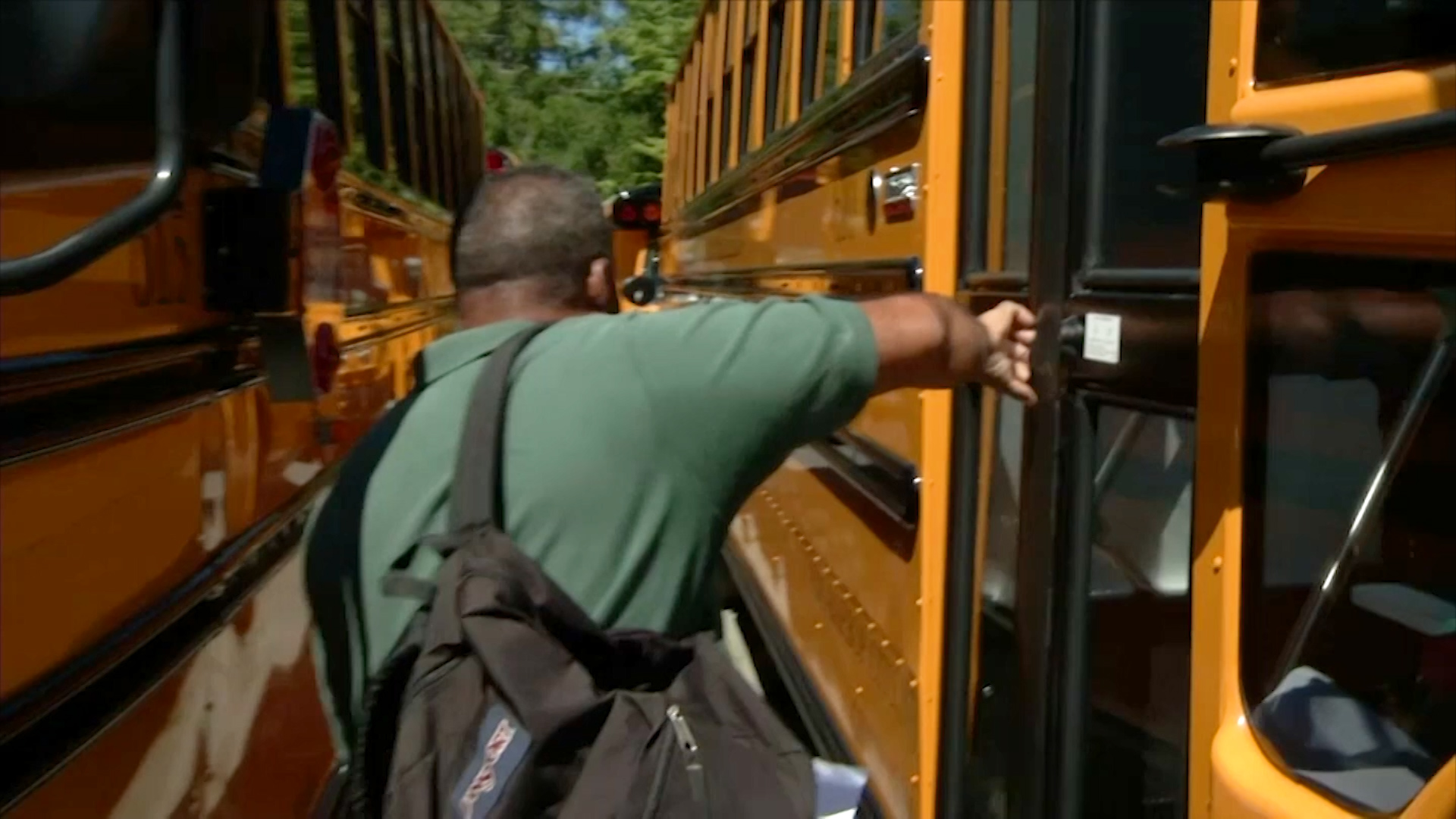 Shortage of school bus drivers has left some districts scrambling ...