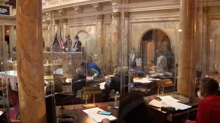 GOP senators challenge mandate for proof of vaccination