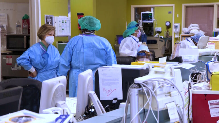 Temp agencies “poach” nurses, worsen hospital staff shortages