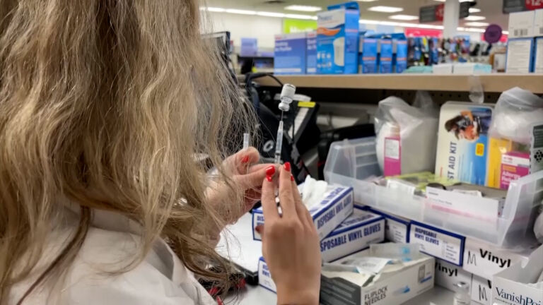 Waiting for ‘huge’ COVID-19 wave, urging vaccine proof for indoor dining