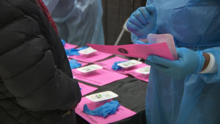 Many seek fourth vaccination as omicron cases spike