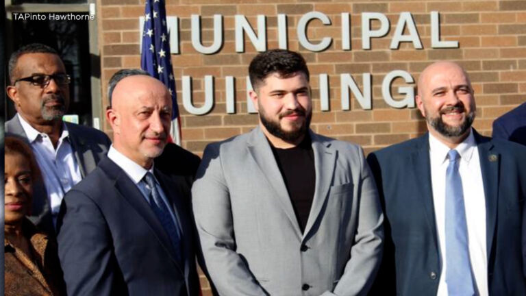 NJ resident honored for helping capture subway-shooting suspect