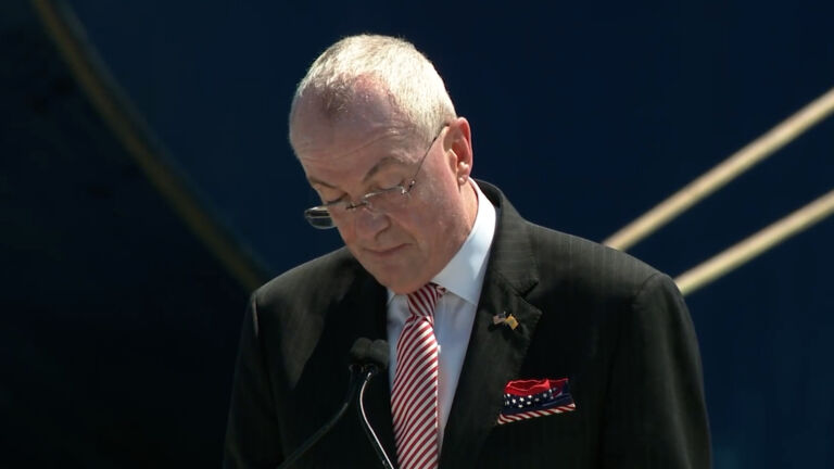 Murphy conditionally vetoes anti-bribery bill
