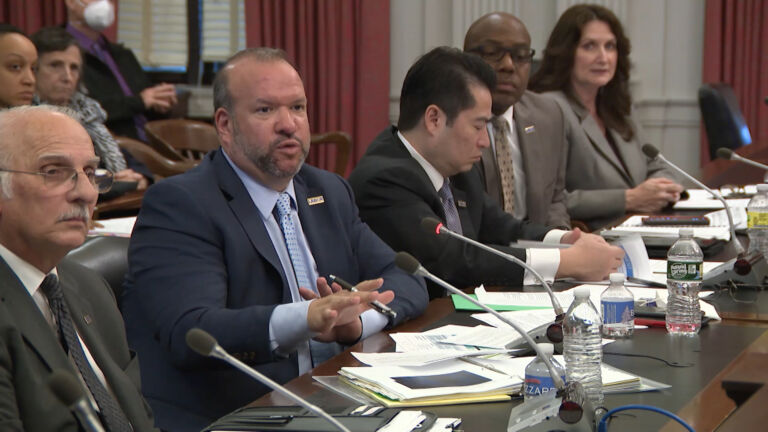 Lawmakers quiz labor commissioner over unemployment claim problems