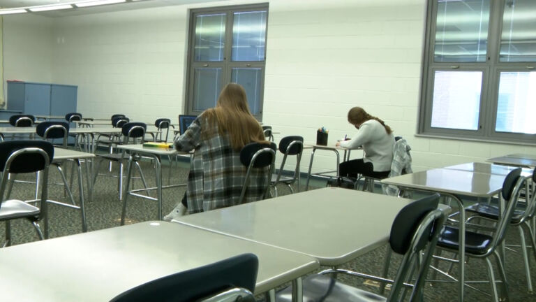 Lawmakers focus on mental health services for students