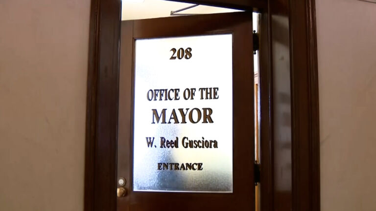 Foes of Trenton Mayor Reed Gusciora to run against him in November election