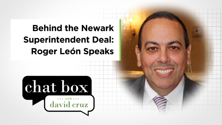 The León contract: Chat Box
