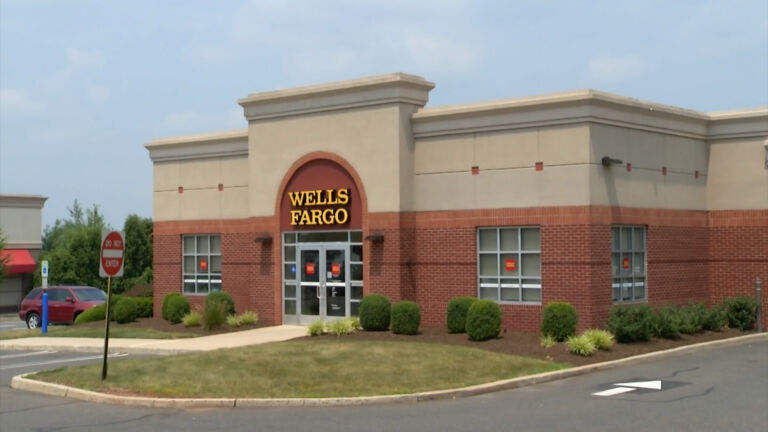 As bank branches close in Ocean County, officials fear risks to seniors