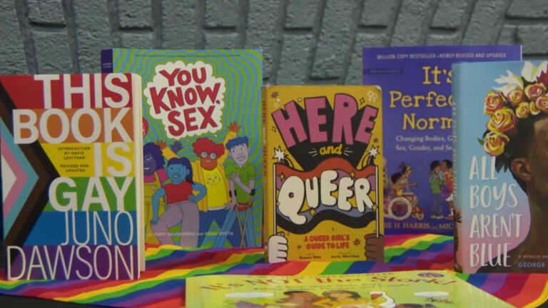 Hundreds show up to oppose Glen Ridge book-ban proposal