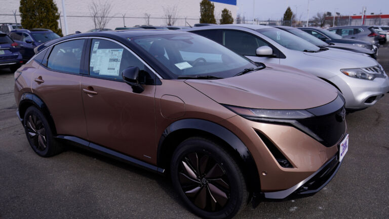 NJ car dealers see obstacles in switch to electric vehicles