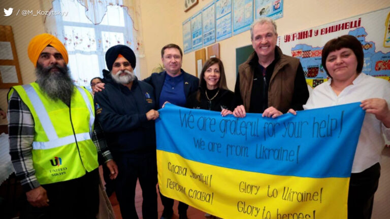 Murphy and first lady make surprise stop in Ukraine on way to Munich conference