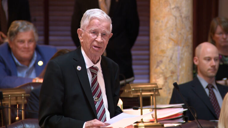 Sen. Sam Thompson switches from GOP to Democrat
