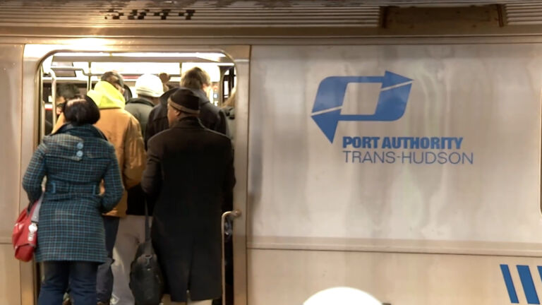 PATH’s Newark-World Trade Center line to get longer trains