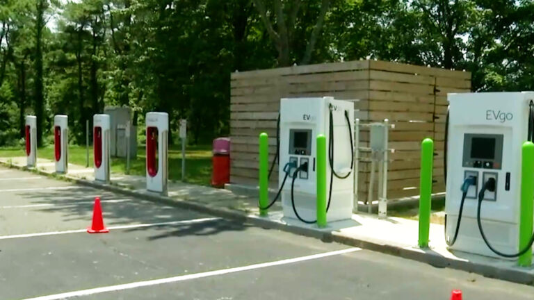 NJ commits another $70M to electric buses, trucks and more