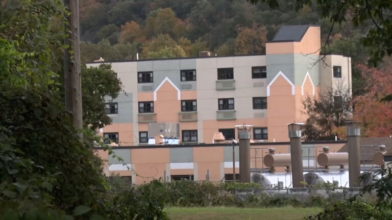 ‘Not much has changed’ in worst nursing homes, comptroller says