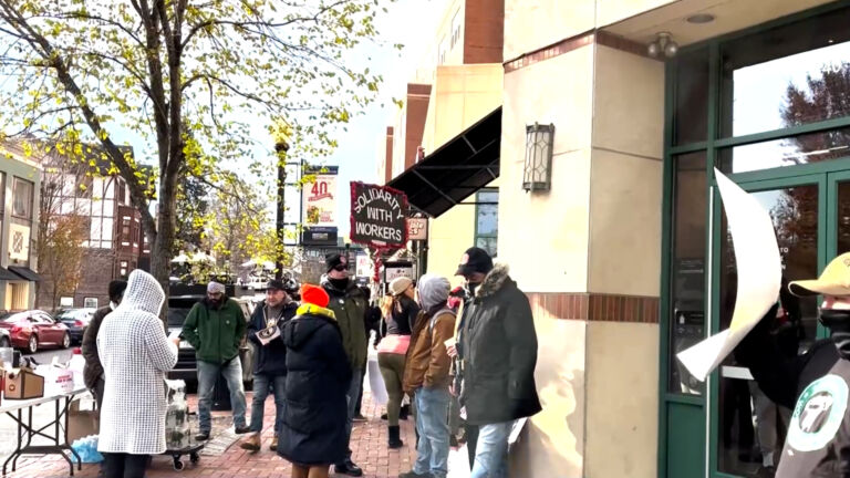 NJ senators urge Starbucks CEO to negotiate with unions