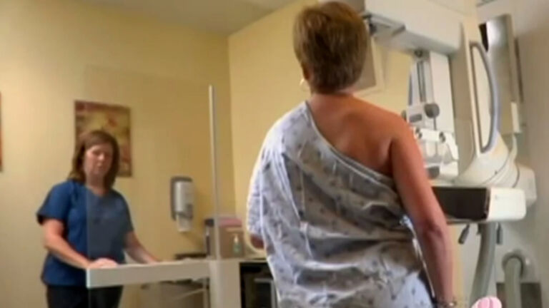 Panel recommends women get regular mammograms starting at 40 years old