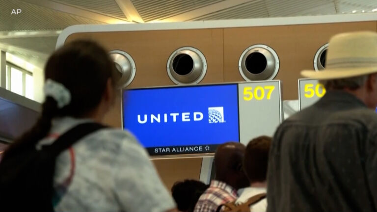 Record number of travelers expected on July Fourth weekend