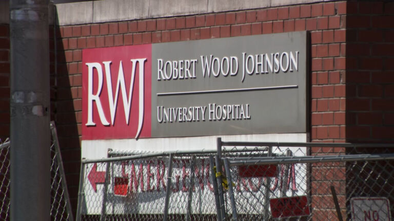 Medical students are asked to fill gap as strike by nurses looms
