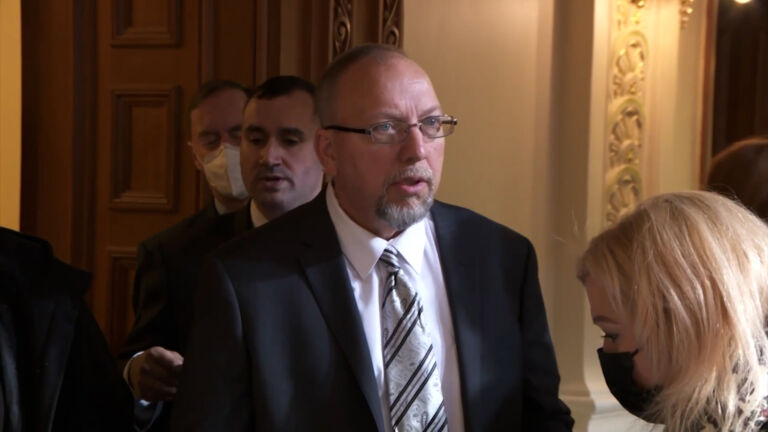 Durr draws criticism for attacks on Democratic challenger