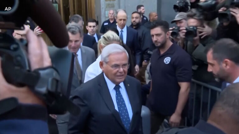 FDU poll: 70% of NJ residents want Menendez to resign