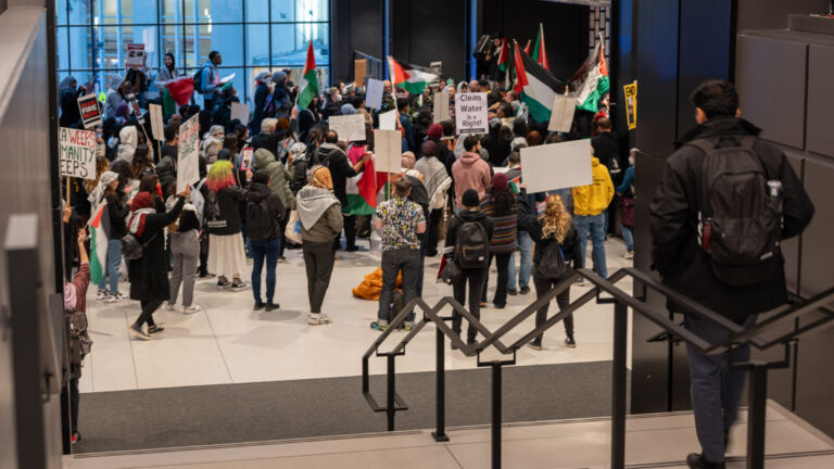Pro-Palestinian protesters call on Booker, other lawmakers