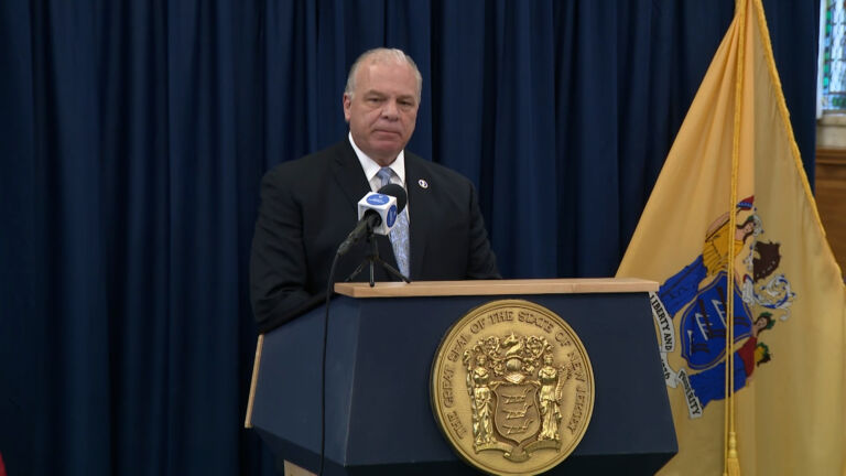 Former Senate President Sweeney launches bid to become governor