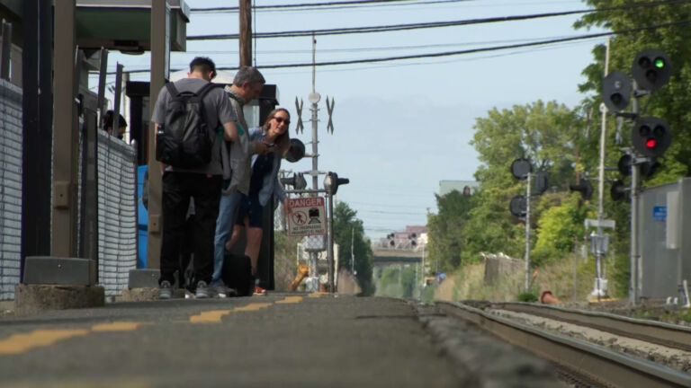 NJ Transit fare hike plans draw boos from commuters, politicians
