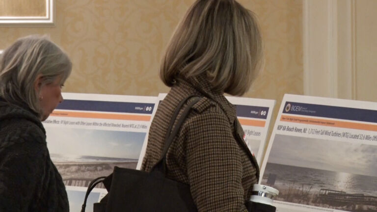 Feds host hearing on regional offshore wind plans
