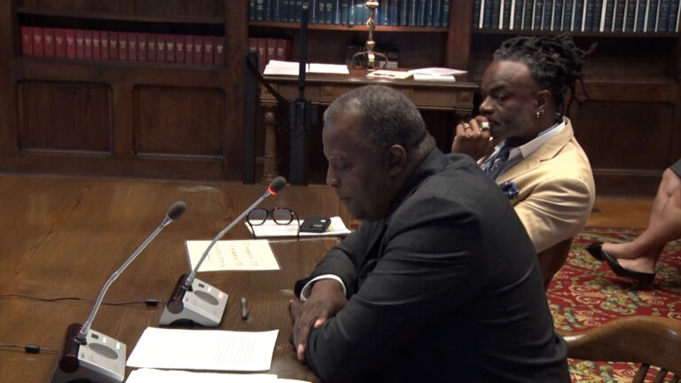 Highlighting disparities in state contracting