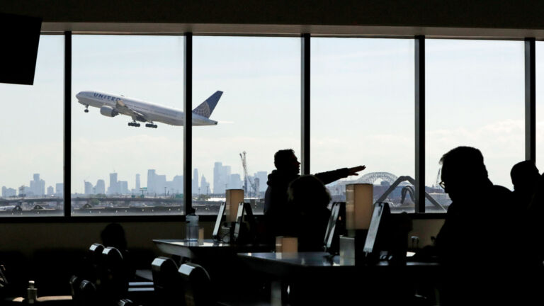 NJ lawmakers get key provisions into new aviation law