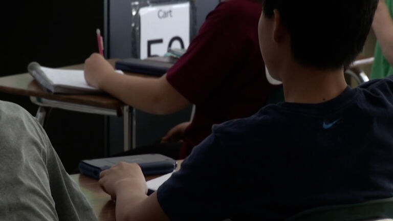 Rutgers study: NJ Latinx students’ barriers to college