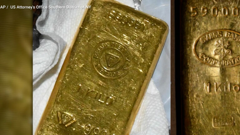 The source of Menendez’s gold bars takes the stand