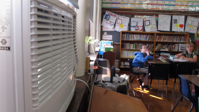 Back-to-school days can be too hot to learn, not enough air conditioning