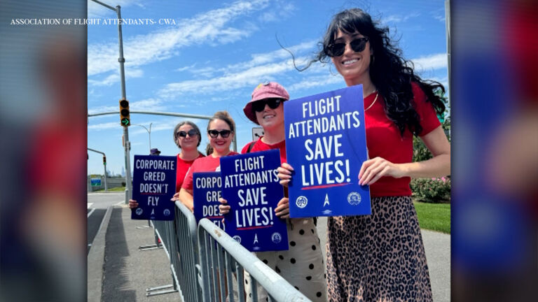 United Airlines flight attendants vote to authorize strike