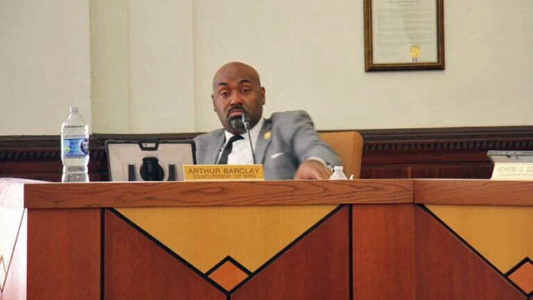Camden City Council removes cap on lawyer fees despite fierce opposition