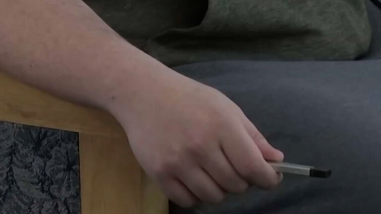 Teenage use of e-cigarettes drops significantly