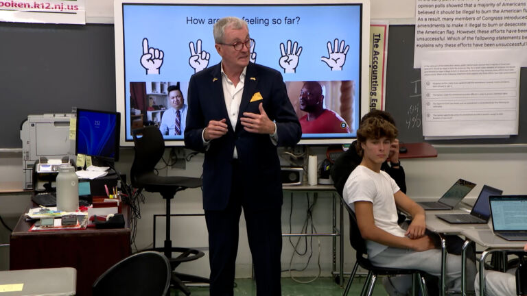 Murphy pushes lower voting age for school elections