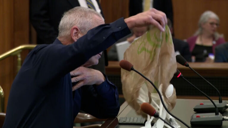 Environmental, business groups clash over plastic packaging bill