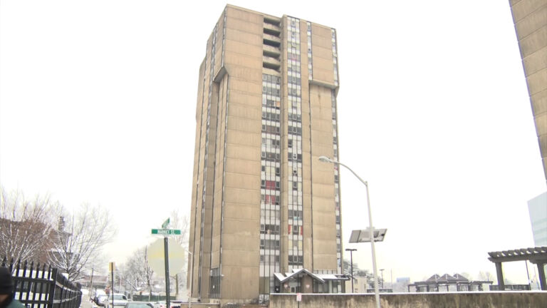 Trenton housing complex residents form tenants union