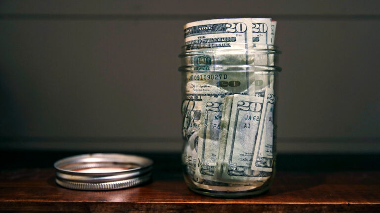 Expand private-sector retirement savings program?