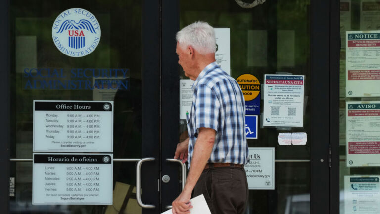 Americans fret over Social Security’s long-term strength
